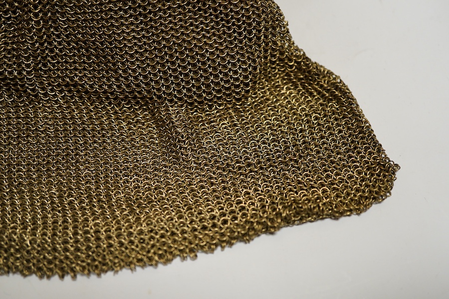 An early 20th century French lady's silver-gilt chainmail evening bag, French export marks and Chester import marks for 1908, weight approx. 11.32ozt